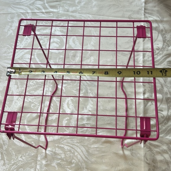 Pink locker shelf - Picture 3 of 5